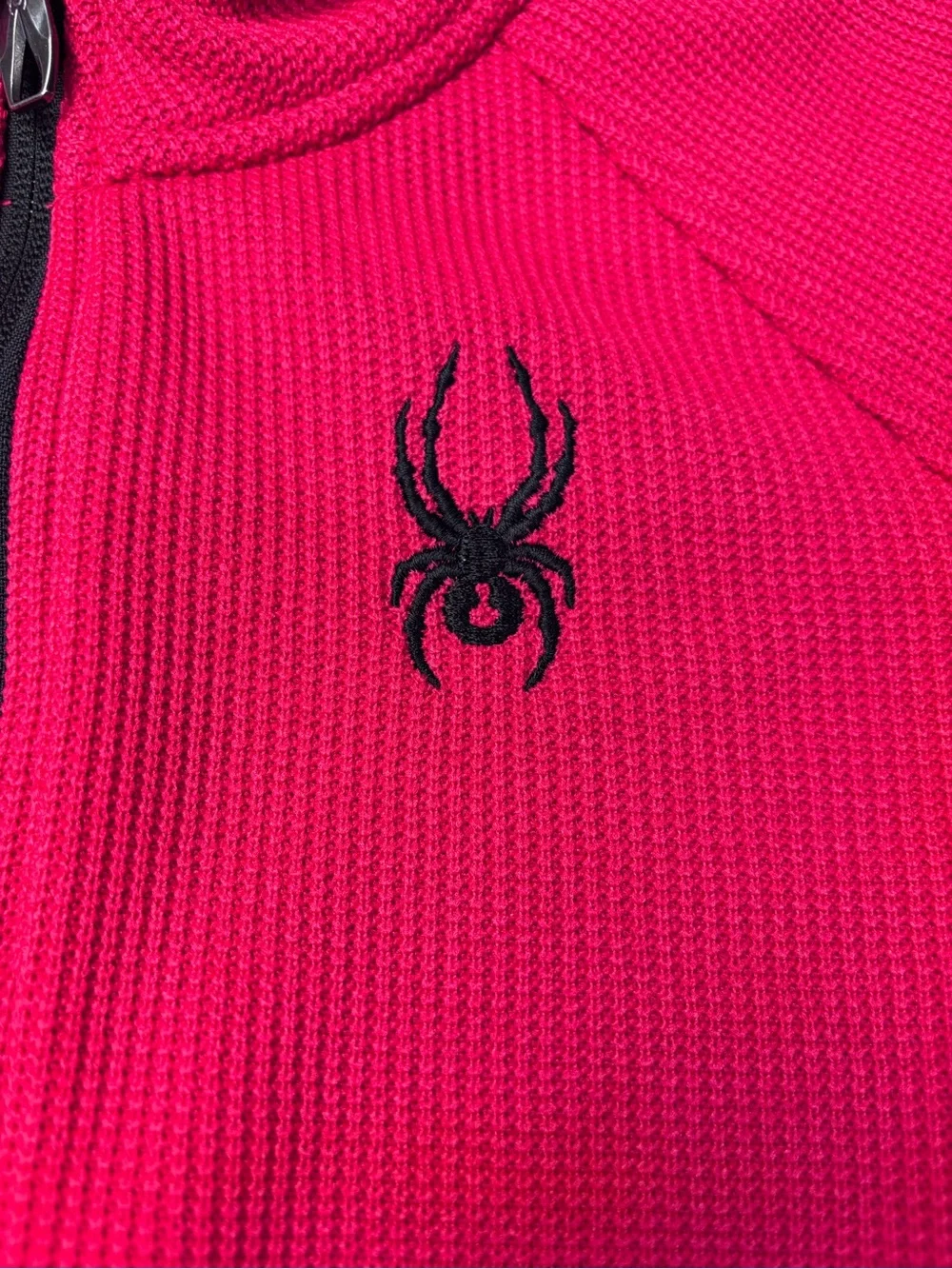 Spyder bold red